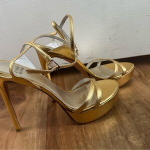 Gold Platform Stiletto Stuart Weitzman